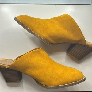 Old Navy Mustard Yellow Mule Heels